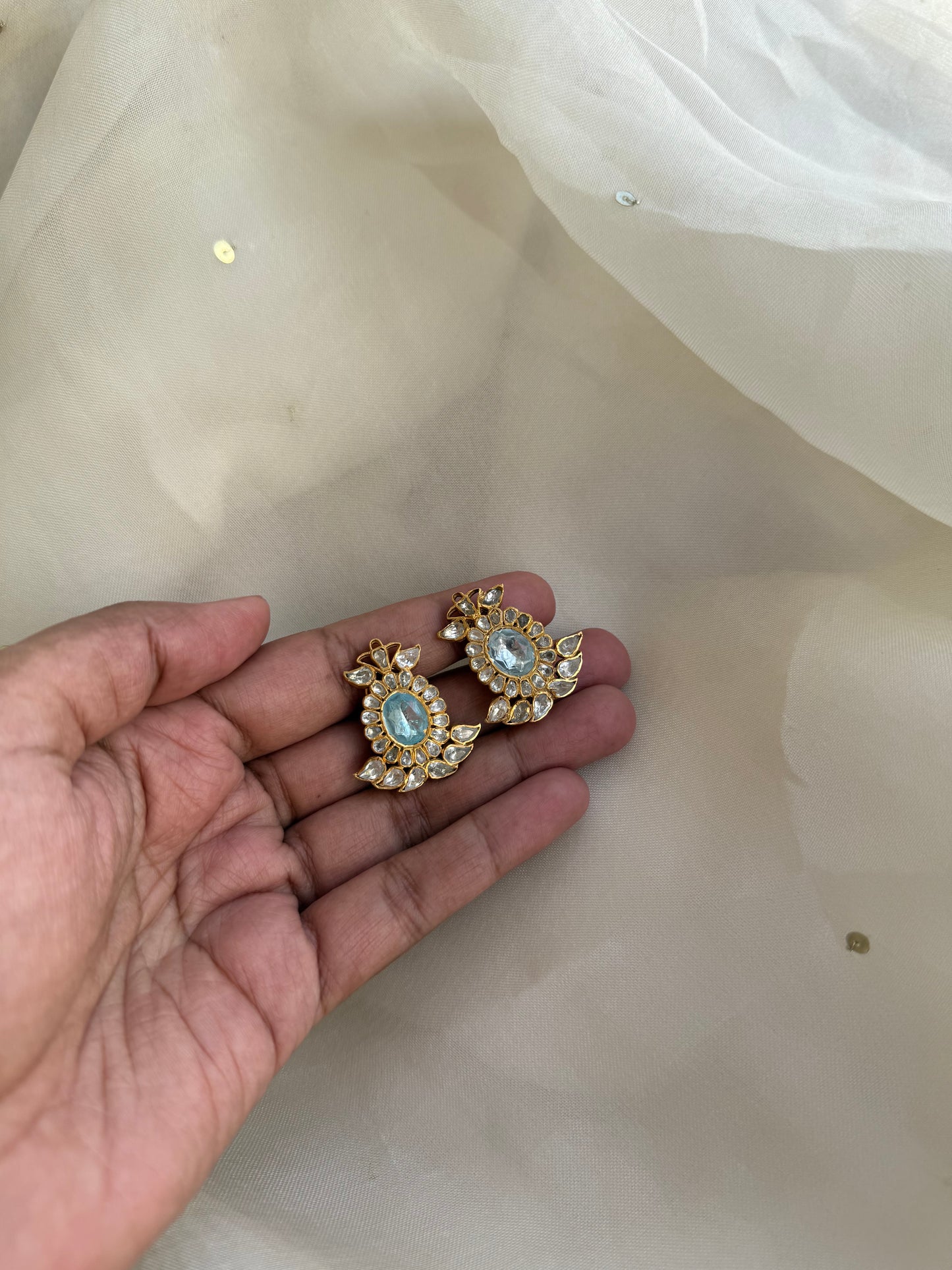 Vivienne Studs