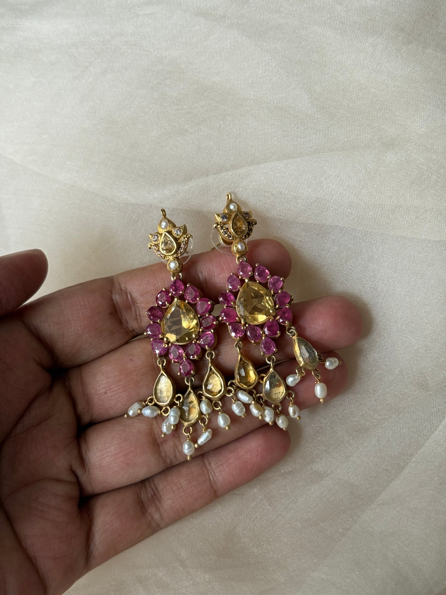 Mehek Earrings