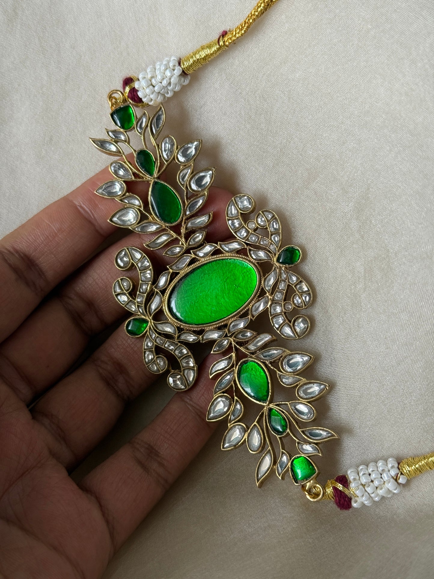 Jasmine Choker