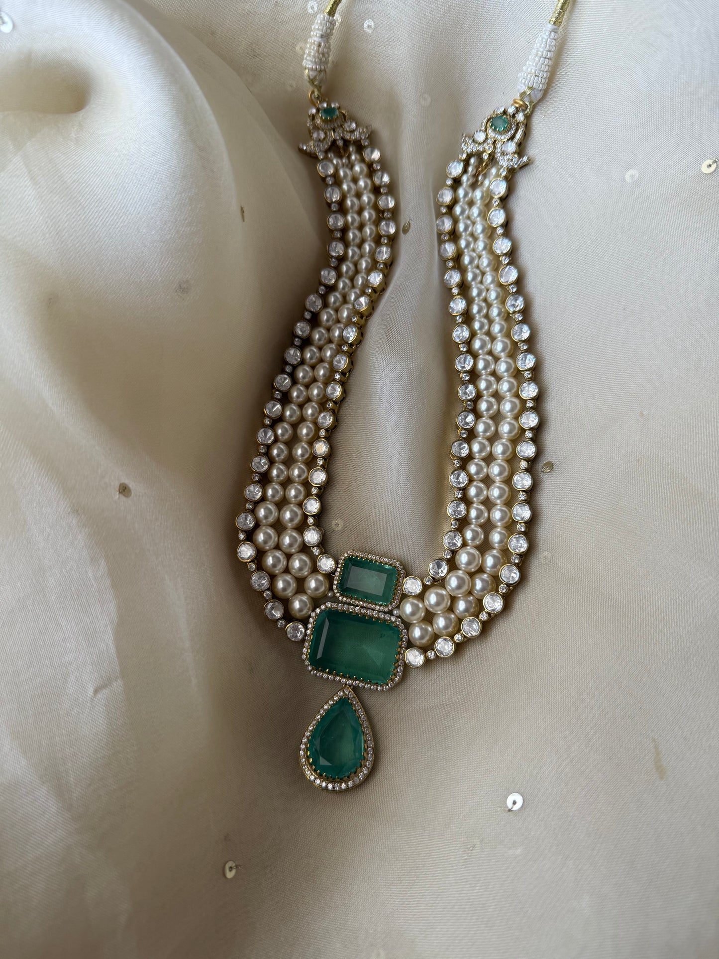 Linara Necklace