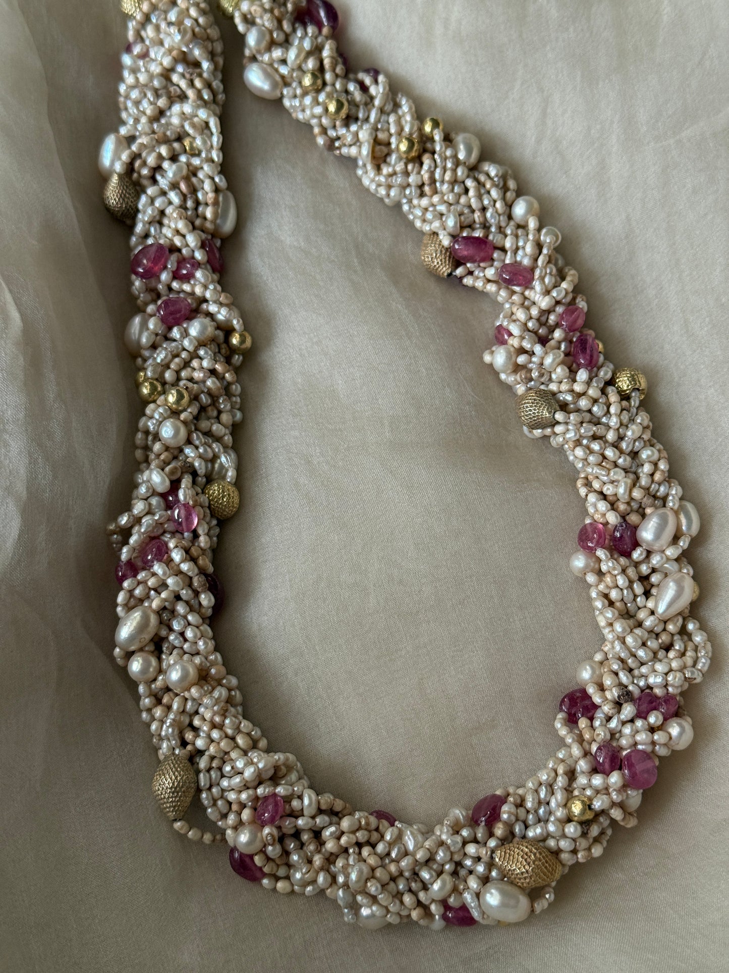 Kavya Necklace