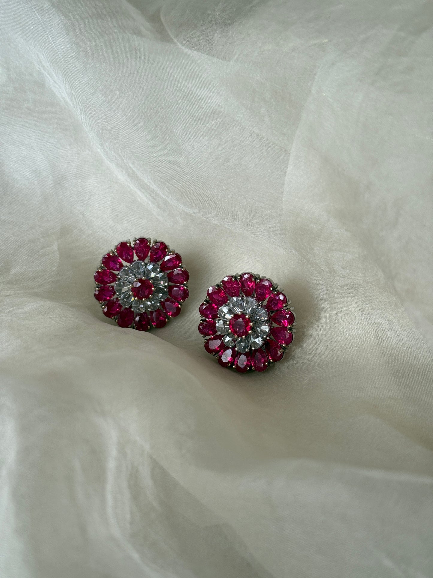 Esme Studs