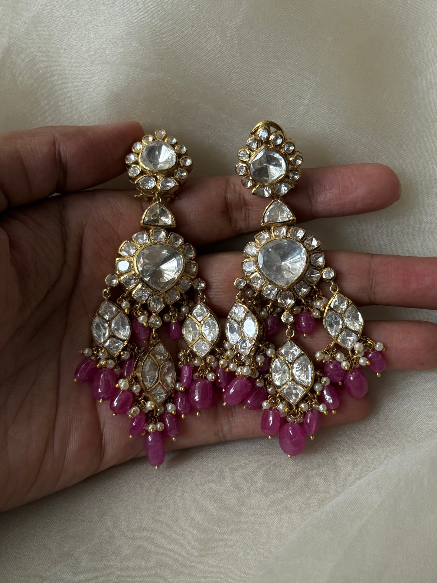 Niharika Haar Set (Includes Earrings)