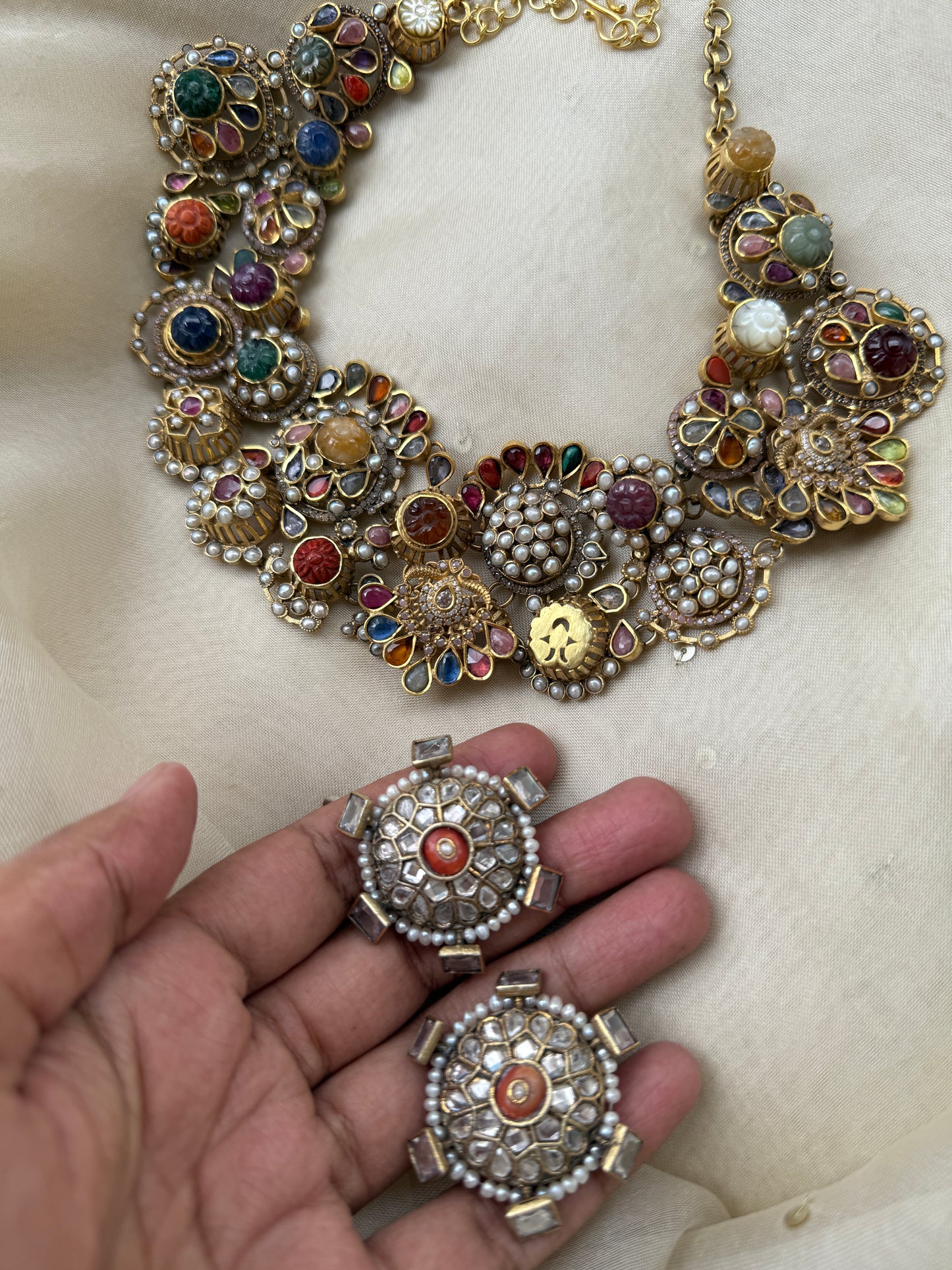 Anoushka Studs