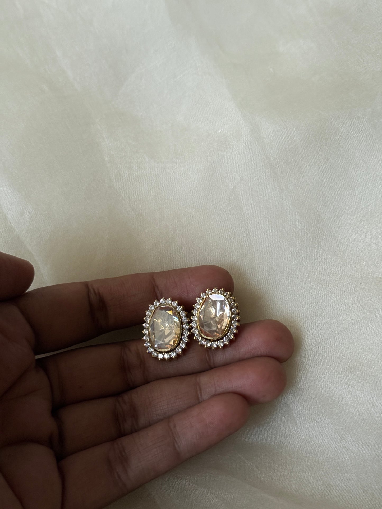 Elsa Studs