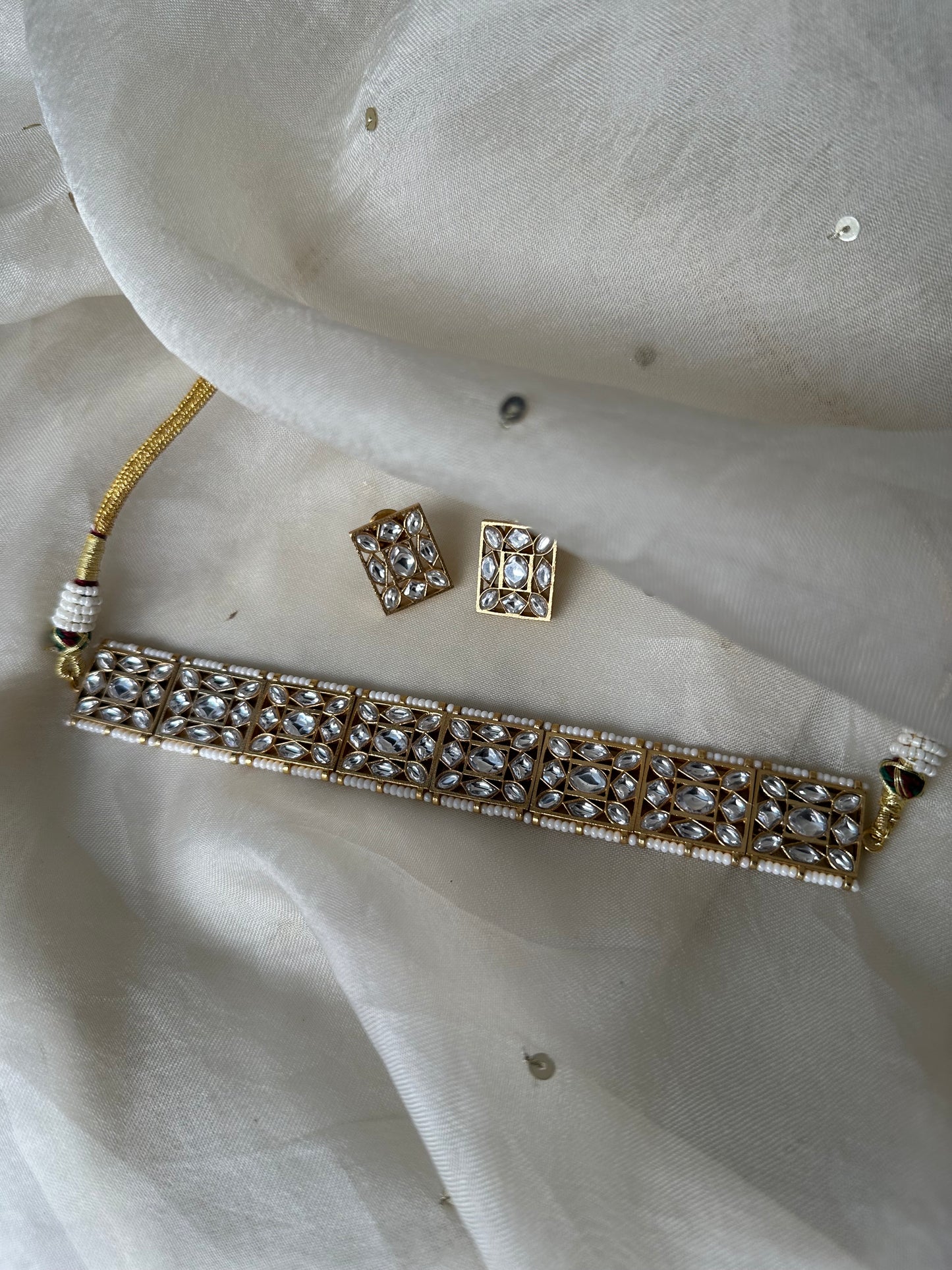 Arnika Choker