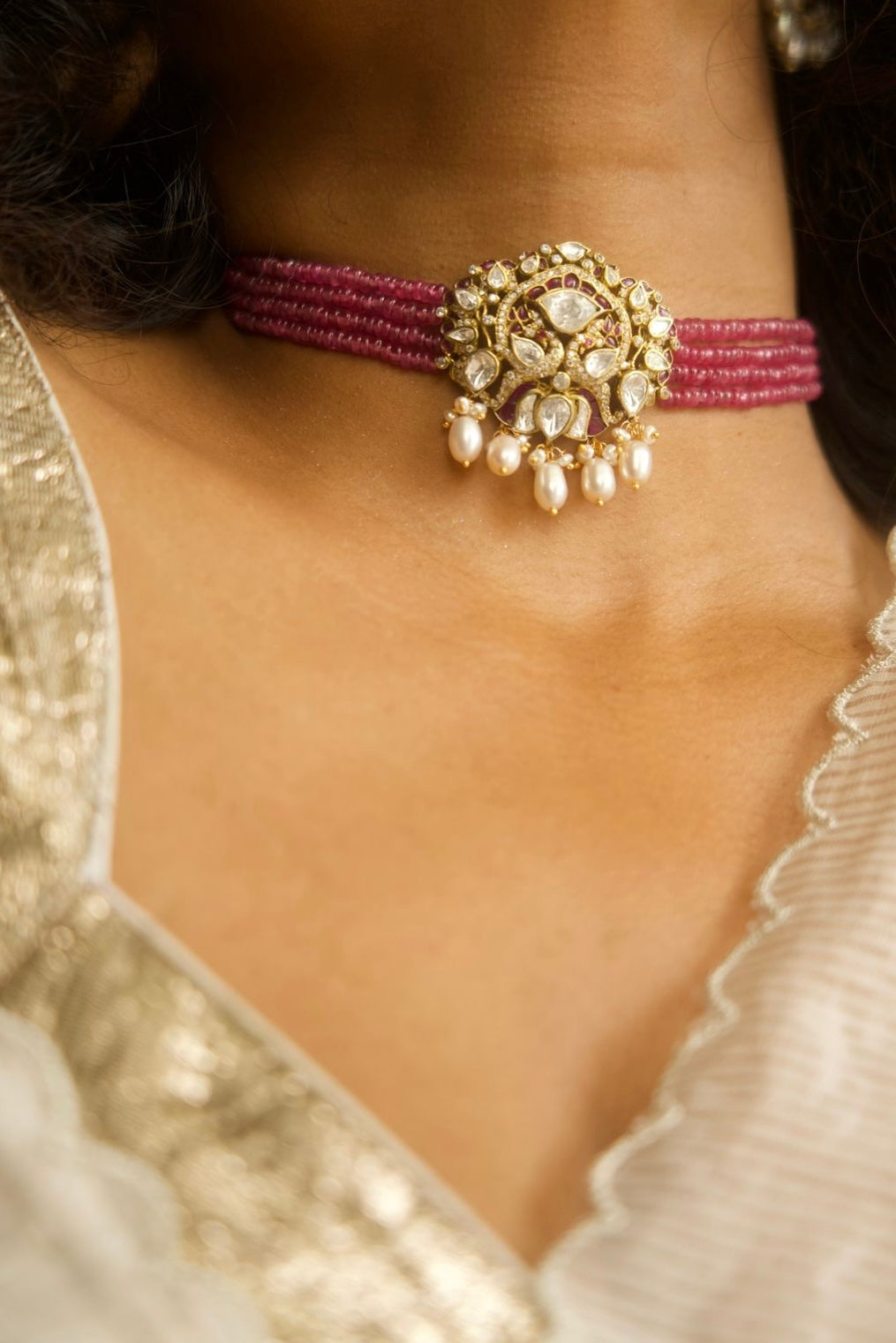 Iqra Choker