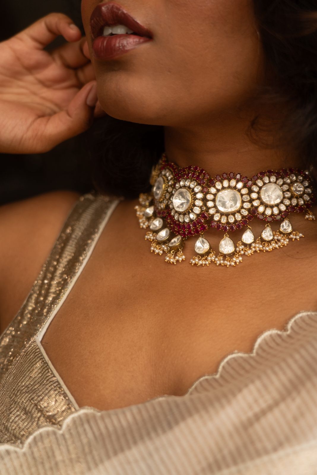 Adhira Choker