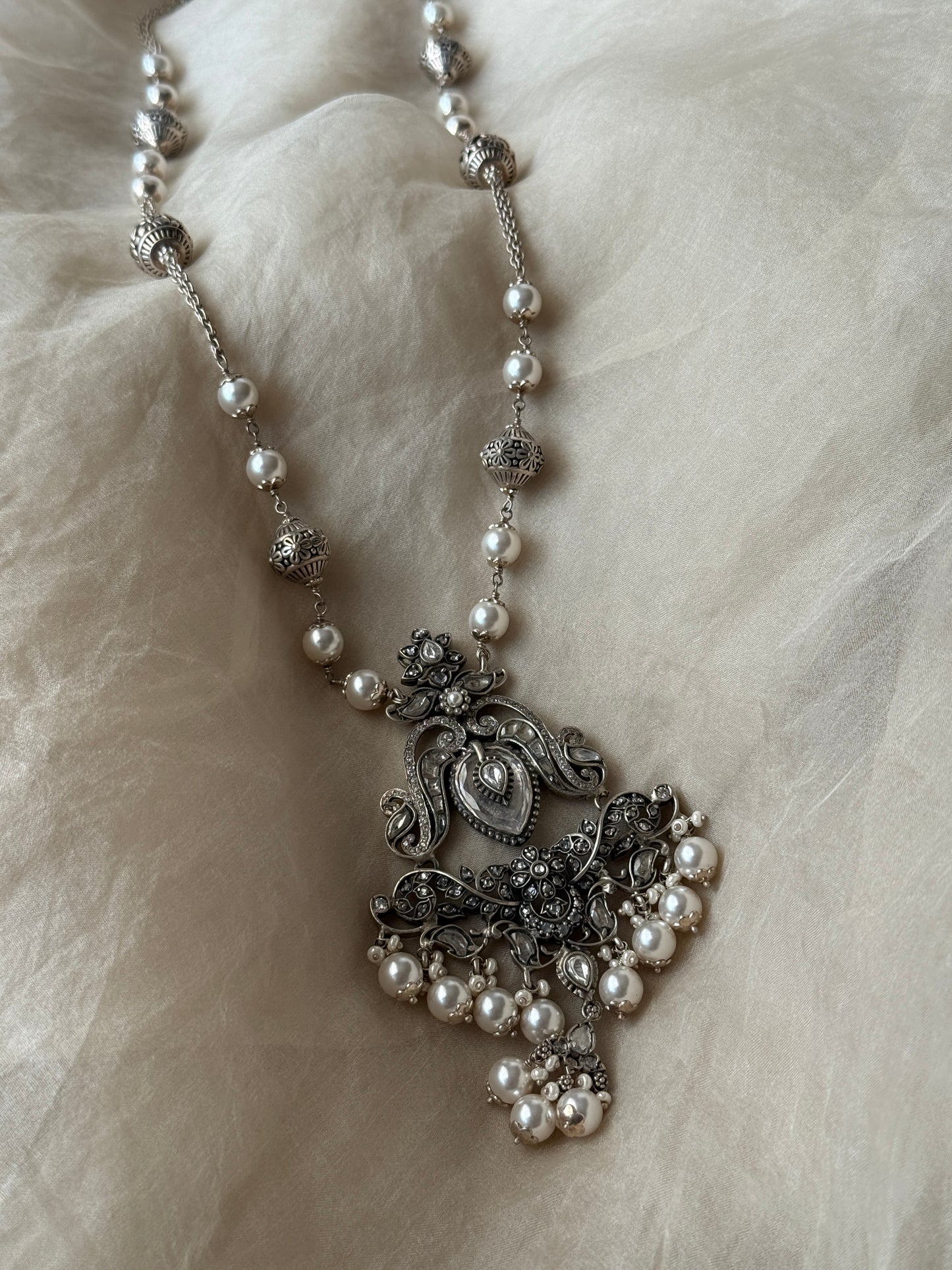 Krisha Necklace