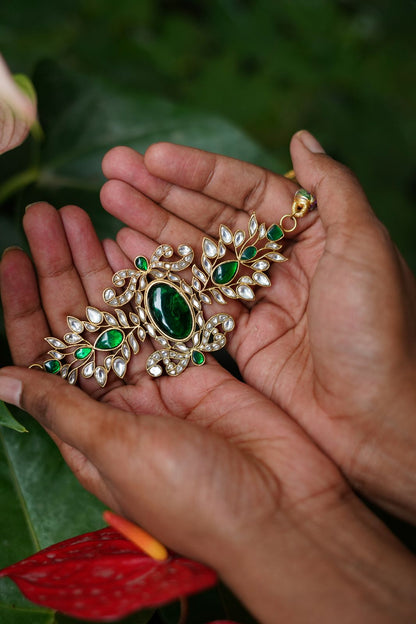Jasmine Choker