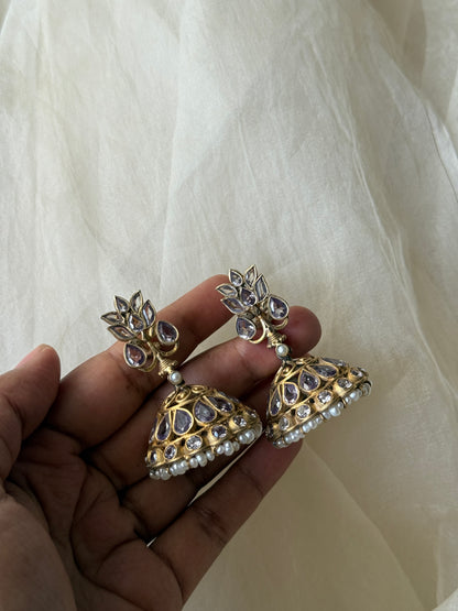 Syra Jhumka