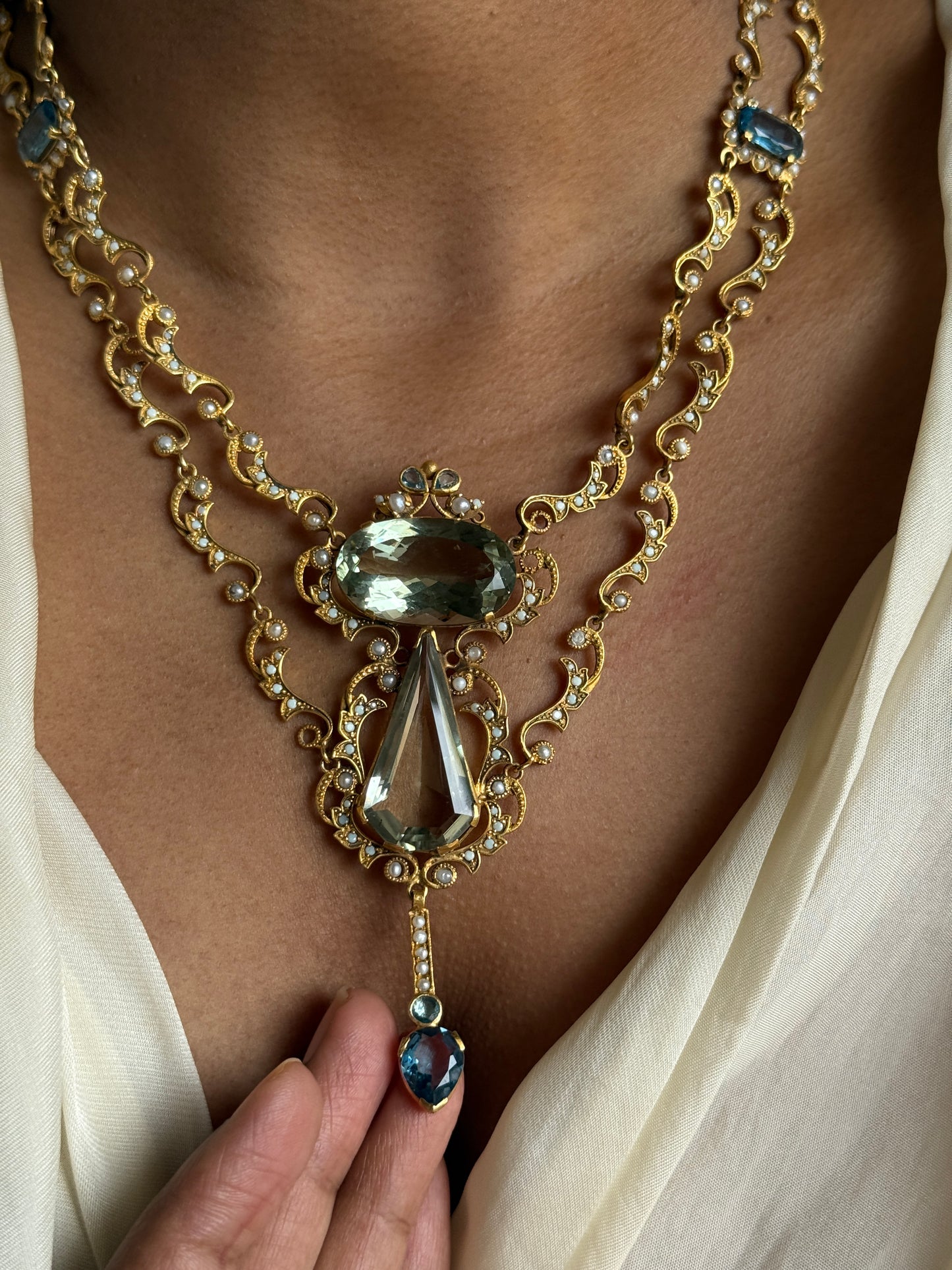 Dina Necklace
