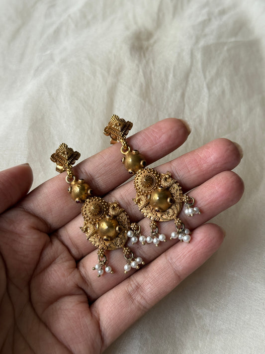 Kavita Earrings