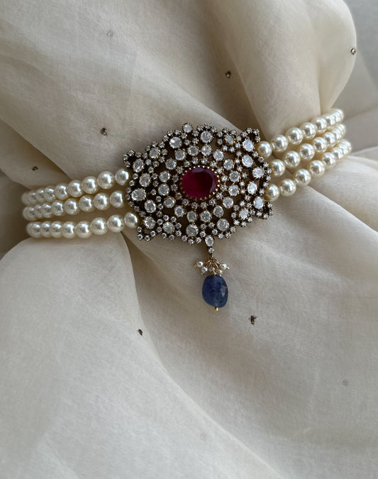 Liza Choker