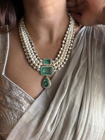 Linara Necklace