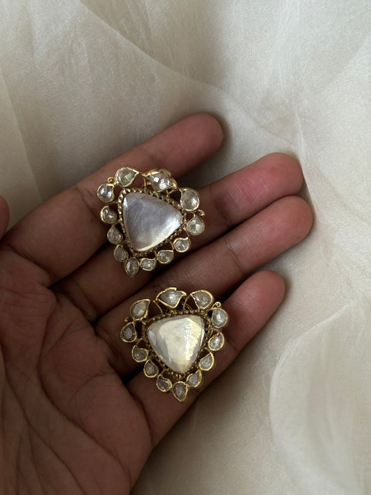 Eina Studs