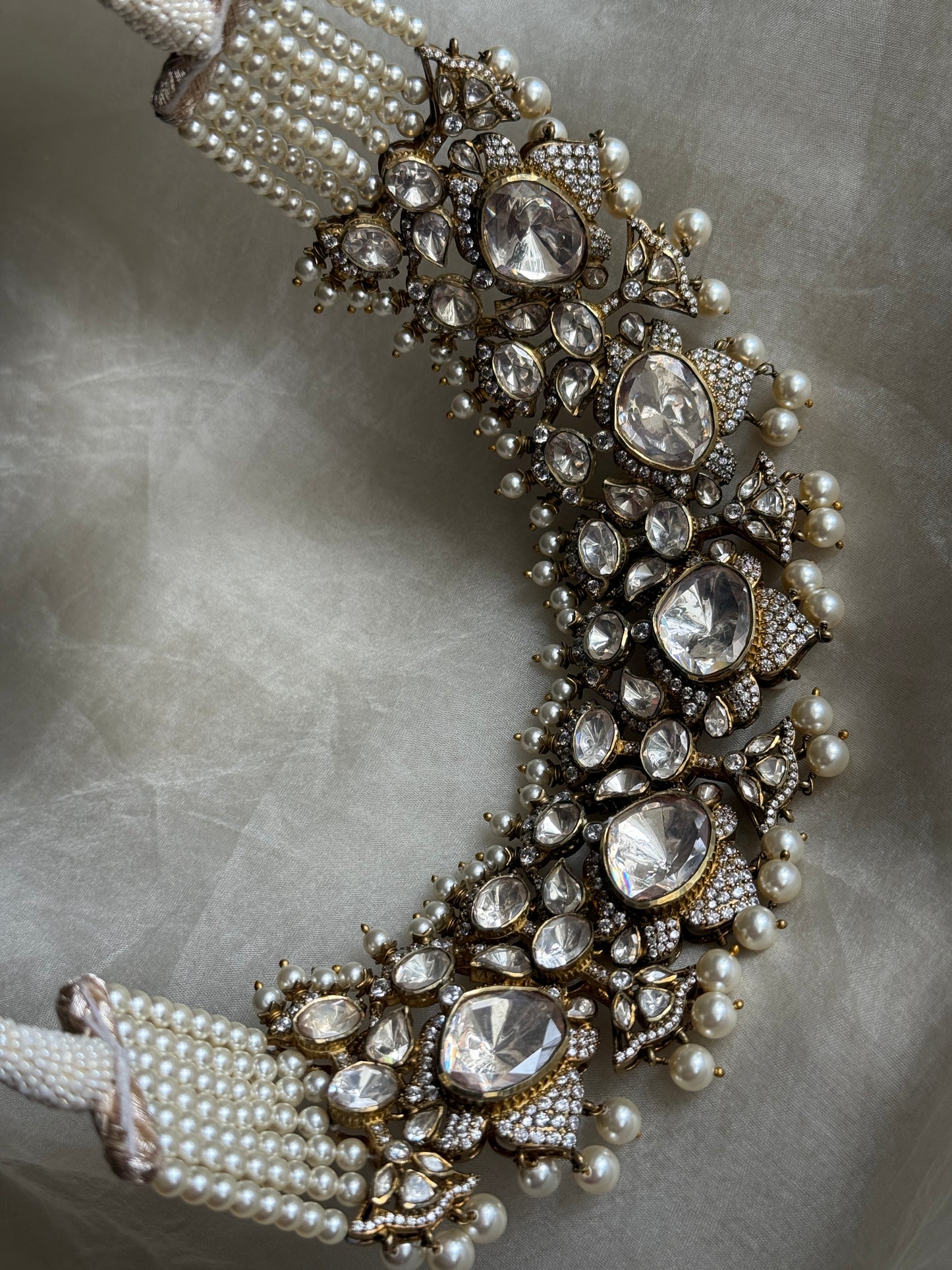 Ishani Necklace Set (Includes Earrings)