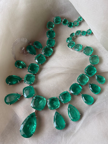 Nara Necklace Set