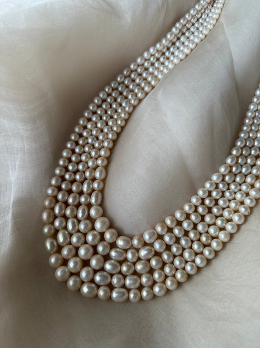 Luna Pearl Necklace