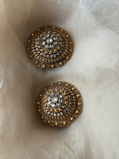Aditi Studs