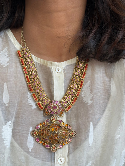 Anam Necklace