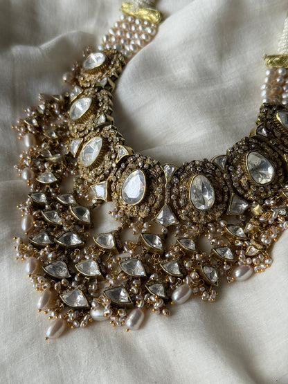 Devi Choker