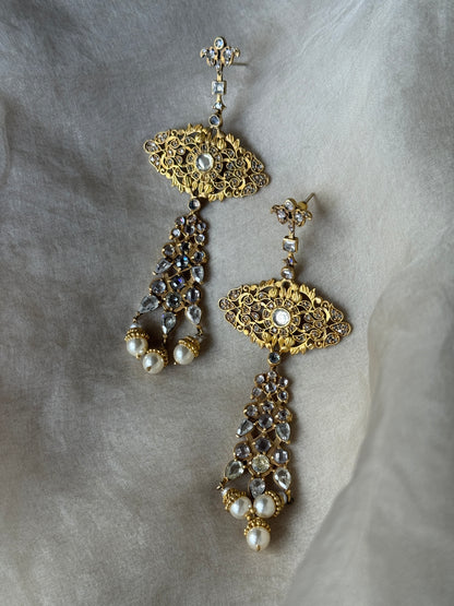 Laika Earrings