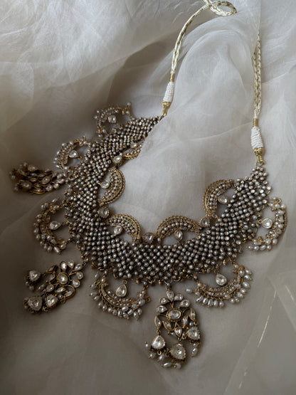 Anas Necklace