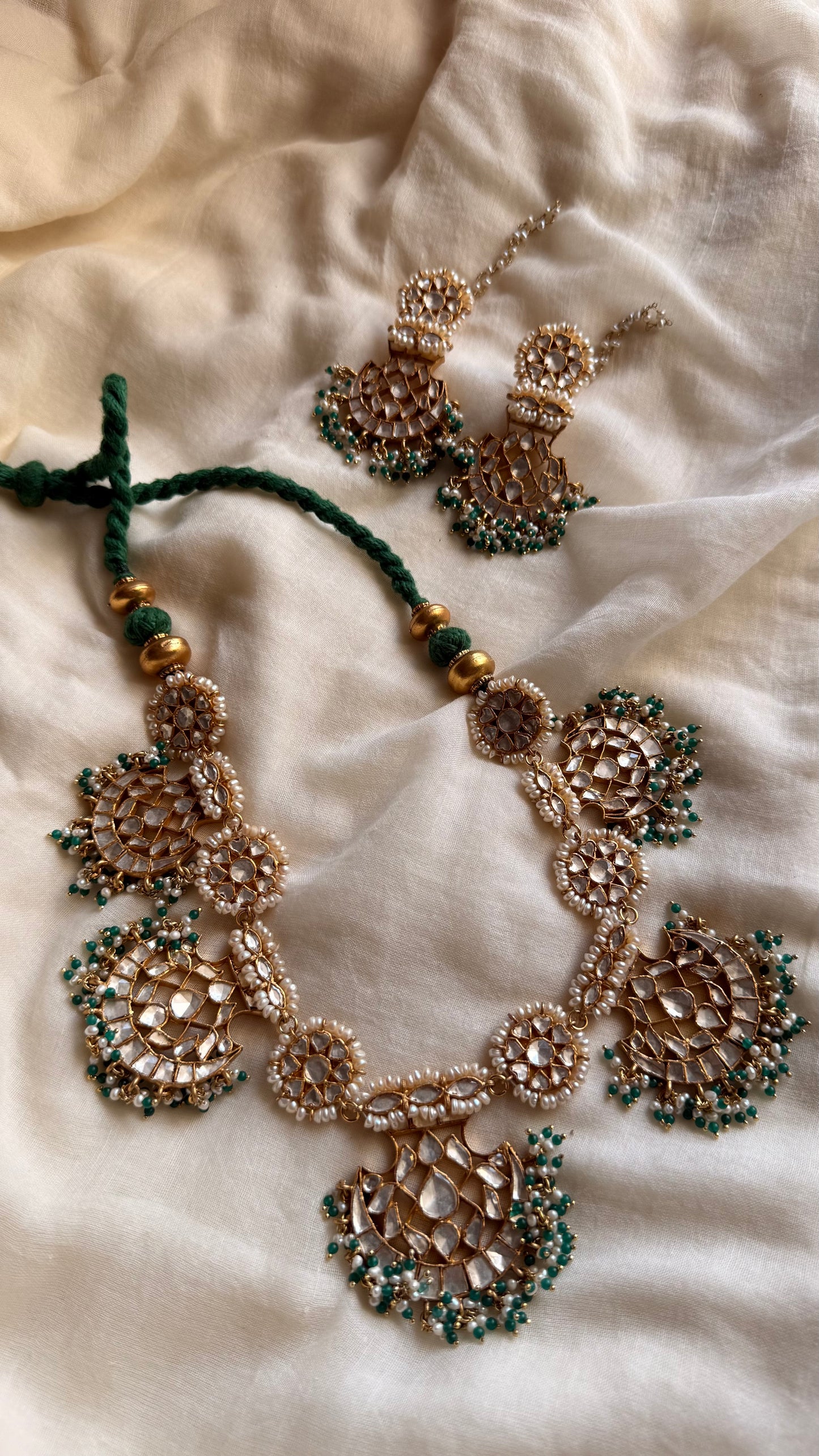 Vanya Necklace Set