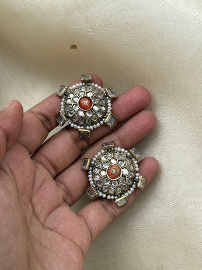 Anoushka Studs
