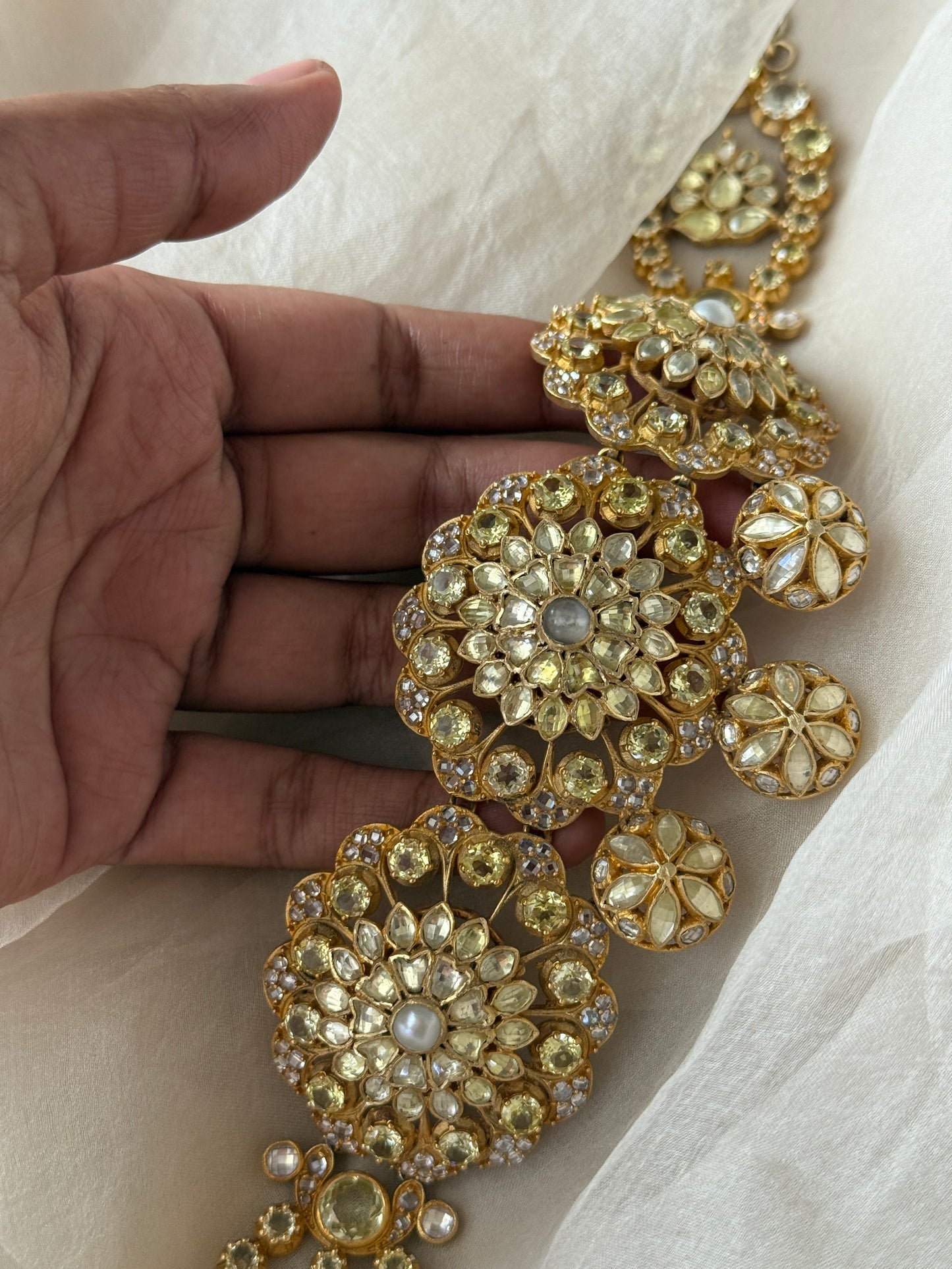 Shazia Choker