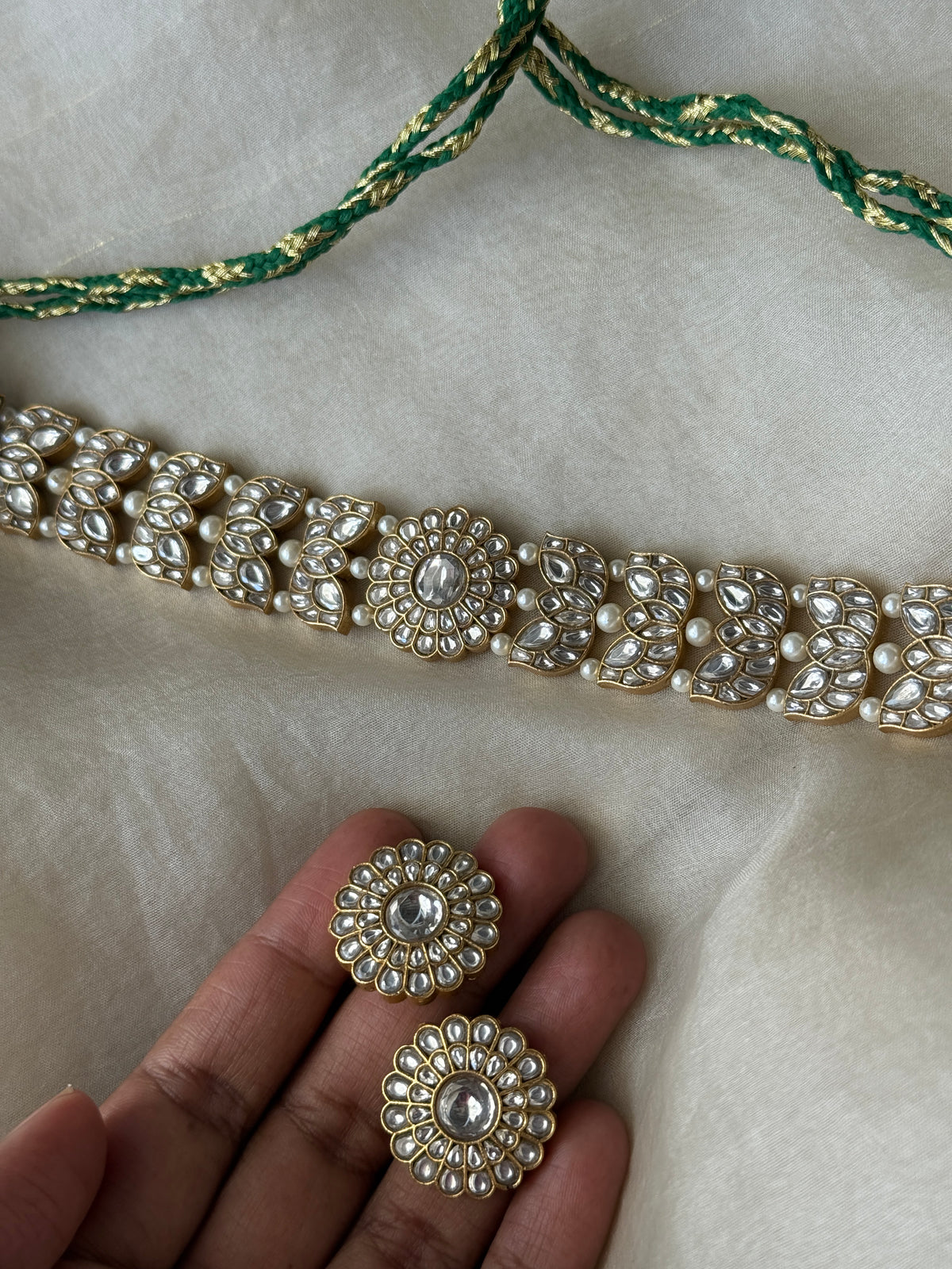 Ziya Choker Set