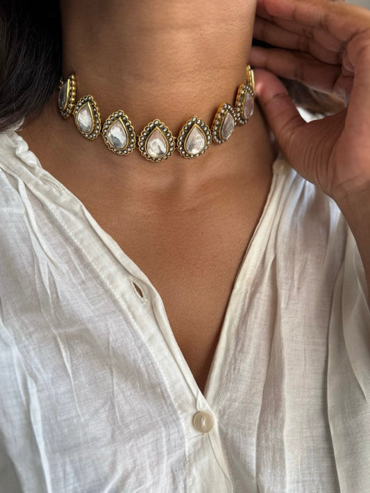 Sona choker