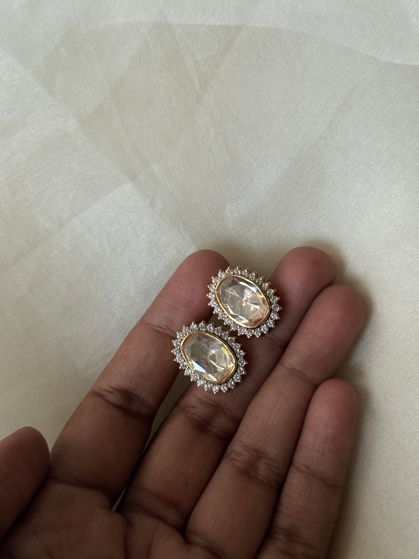 Elsa Studs