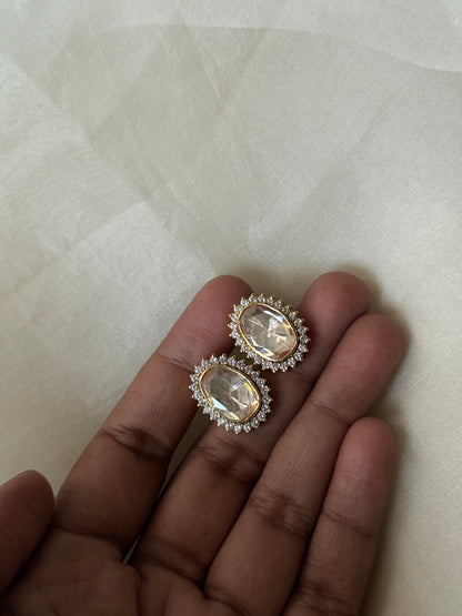Elsa Studs