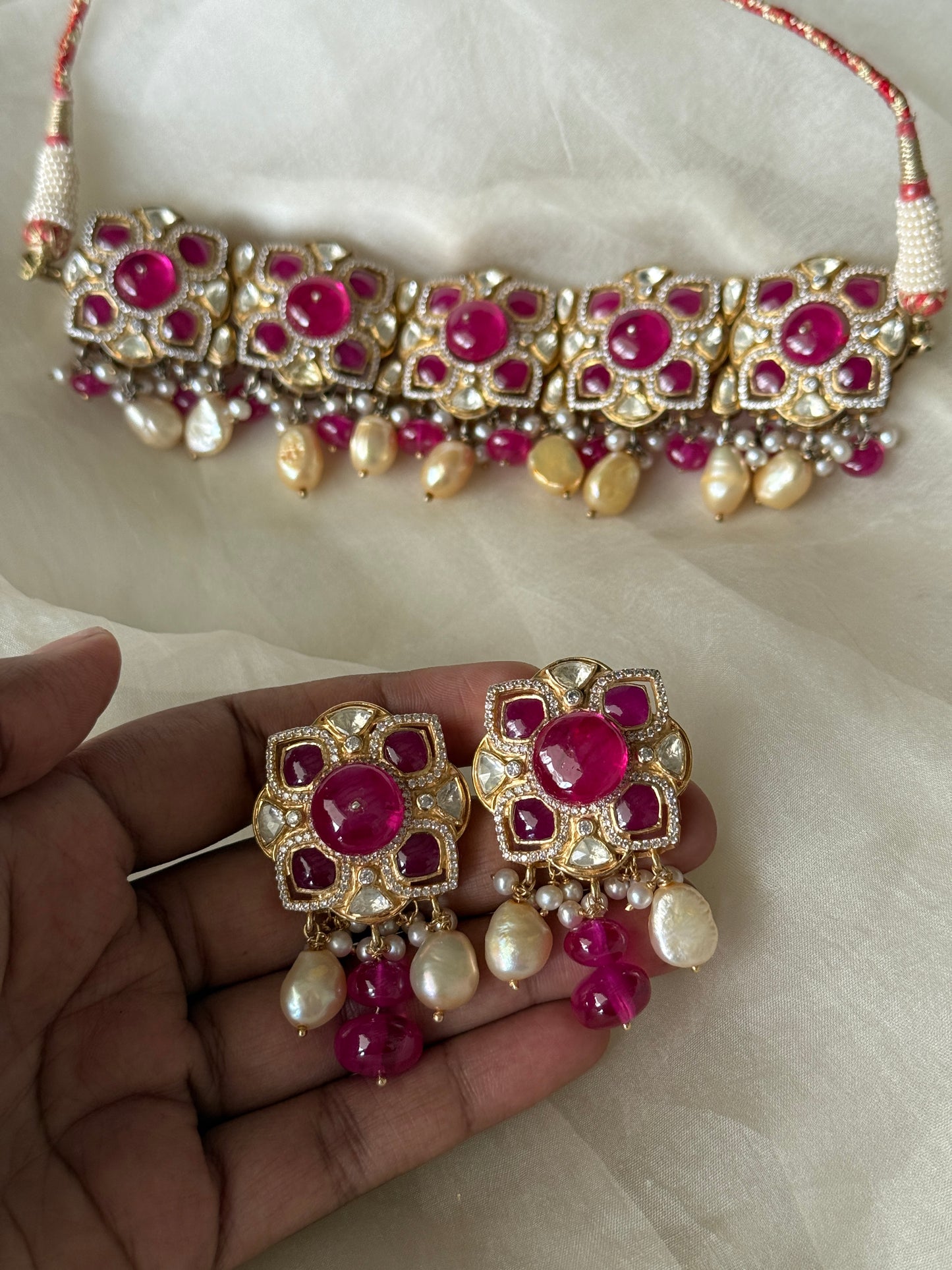 Anu Choker (Set)