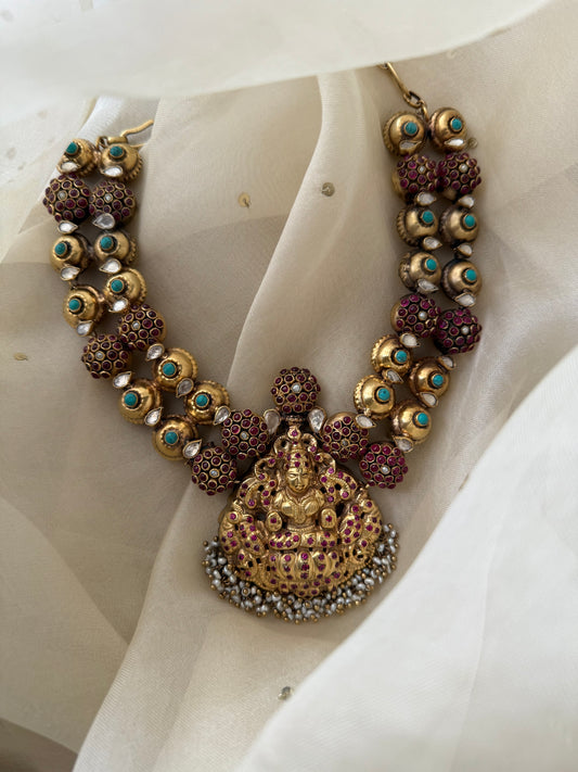 Hasini Necklace