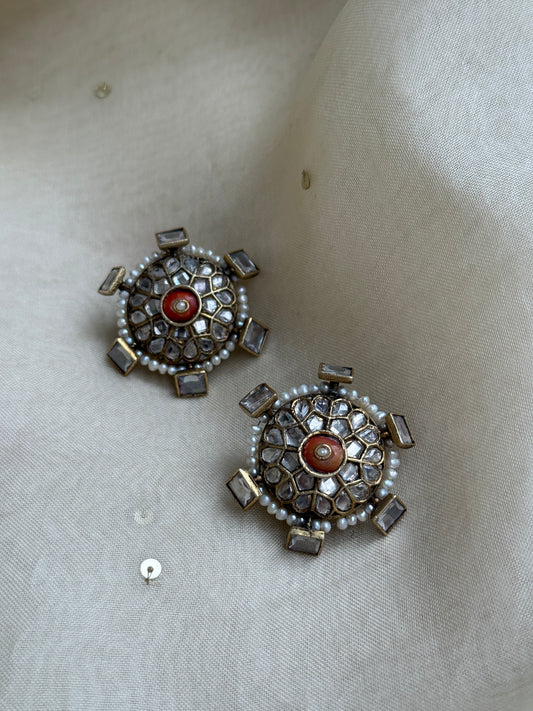 Anoushka Studs