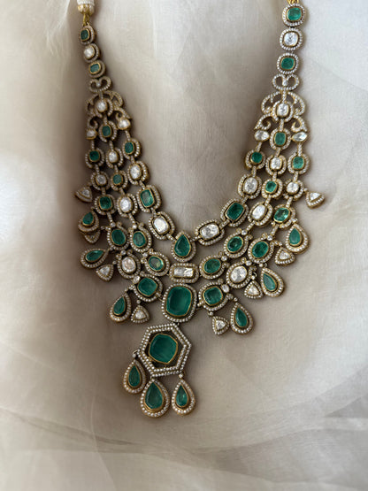 Urvi Necklace