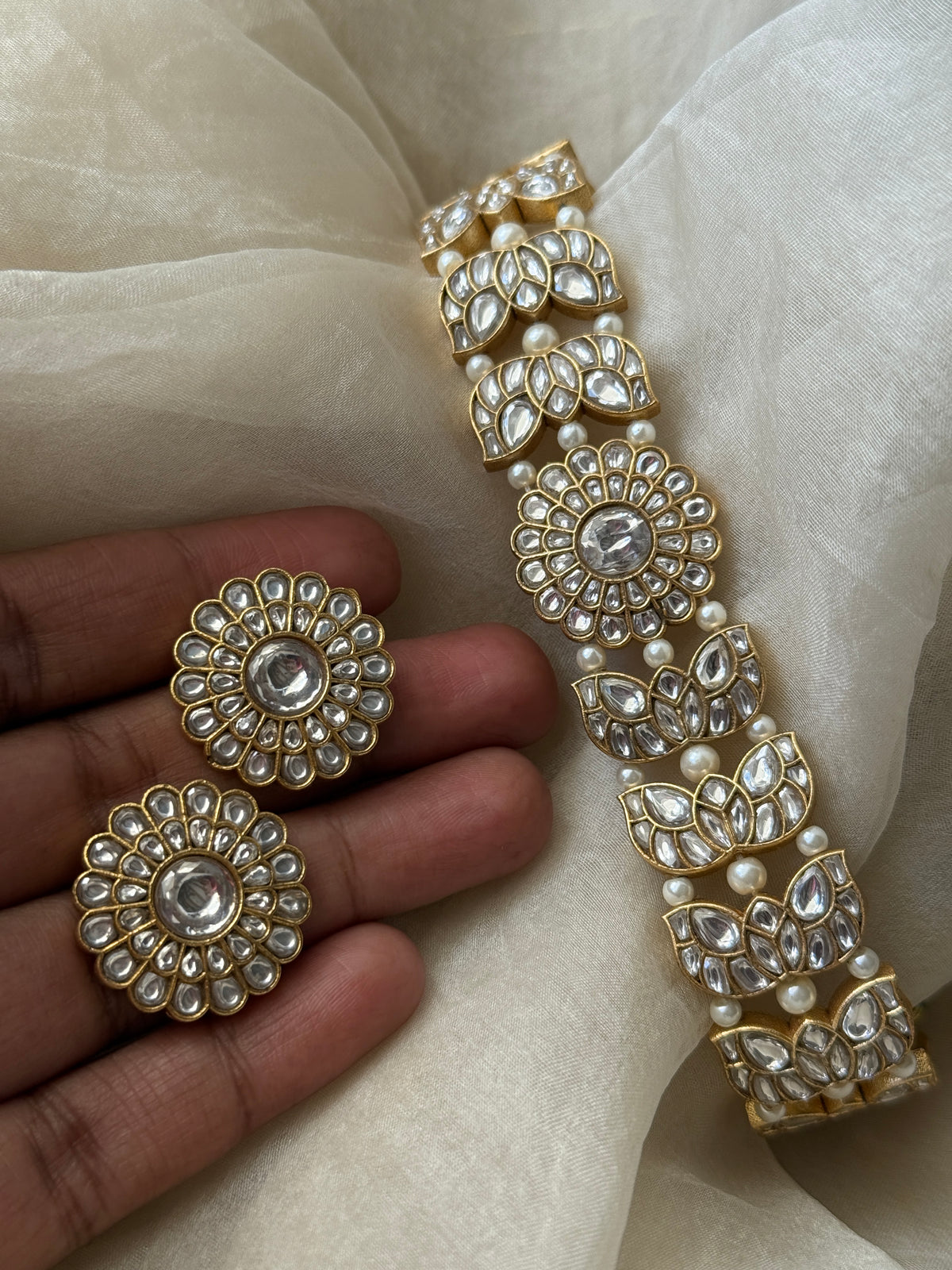 Ziya Choker Set