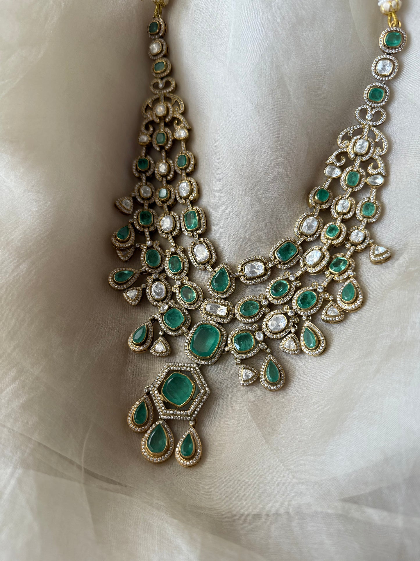 Urvi Necklace