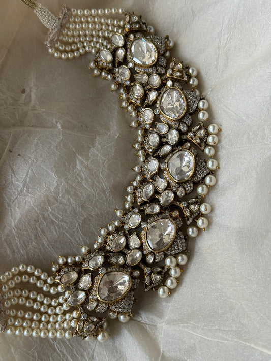 Ishani Necklace Set (Includes Earrings)