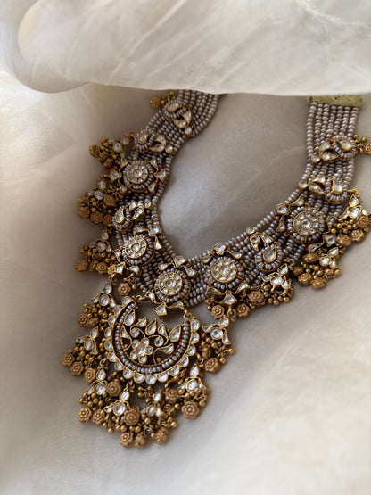 Rekha Necklace Set