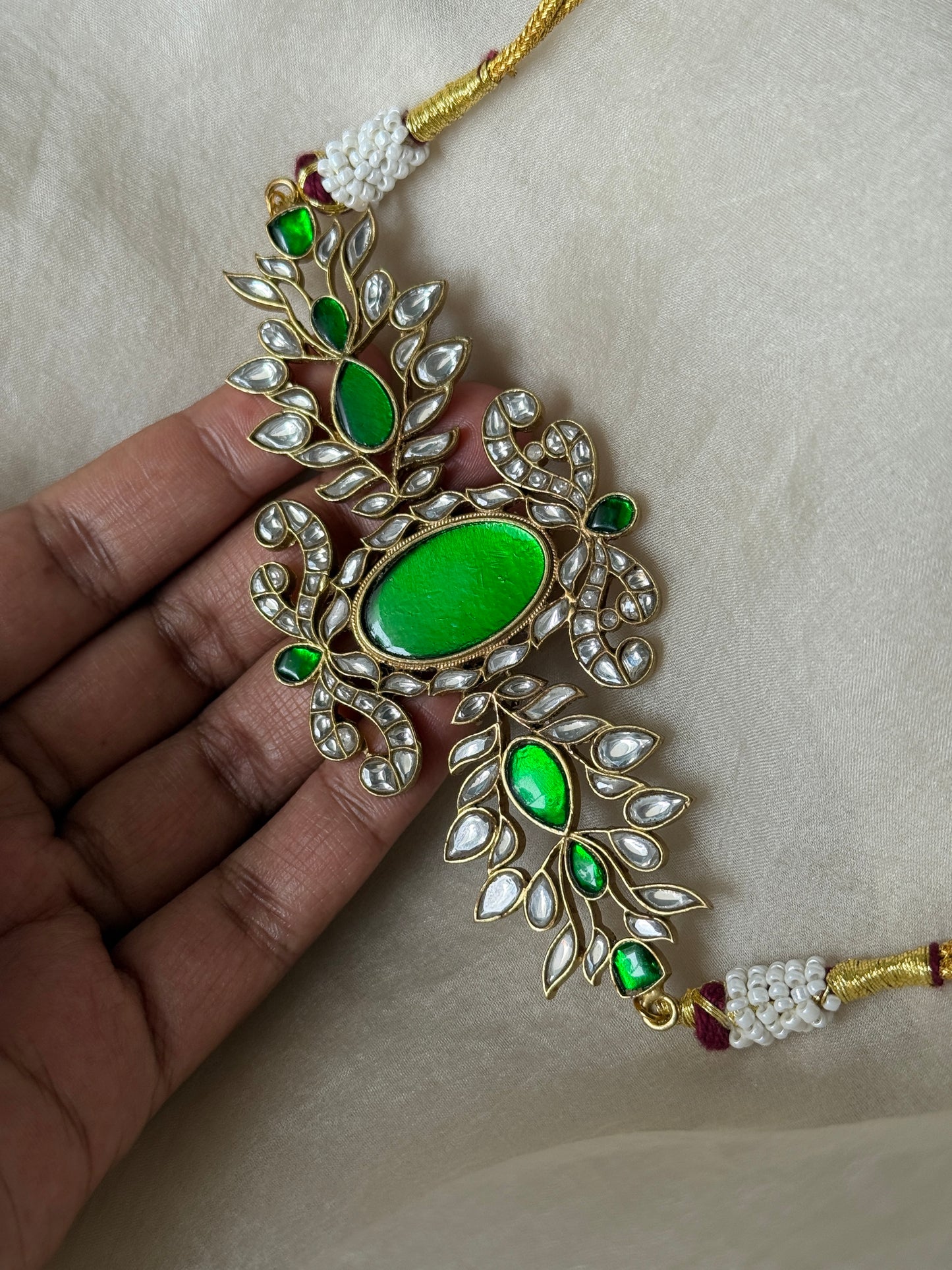 Jasmine Choker