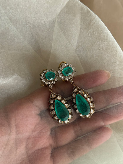 Inara Necklace Set