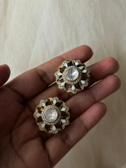 Zahira Studs