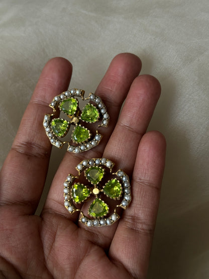 Livya Studs