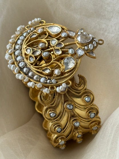 Hina Cuff