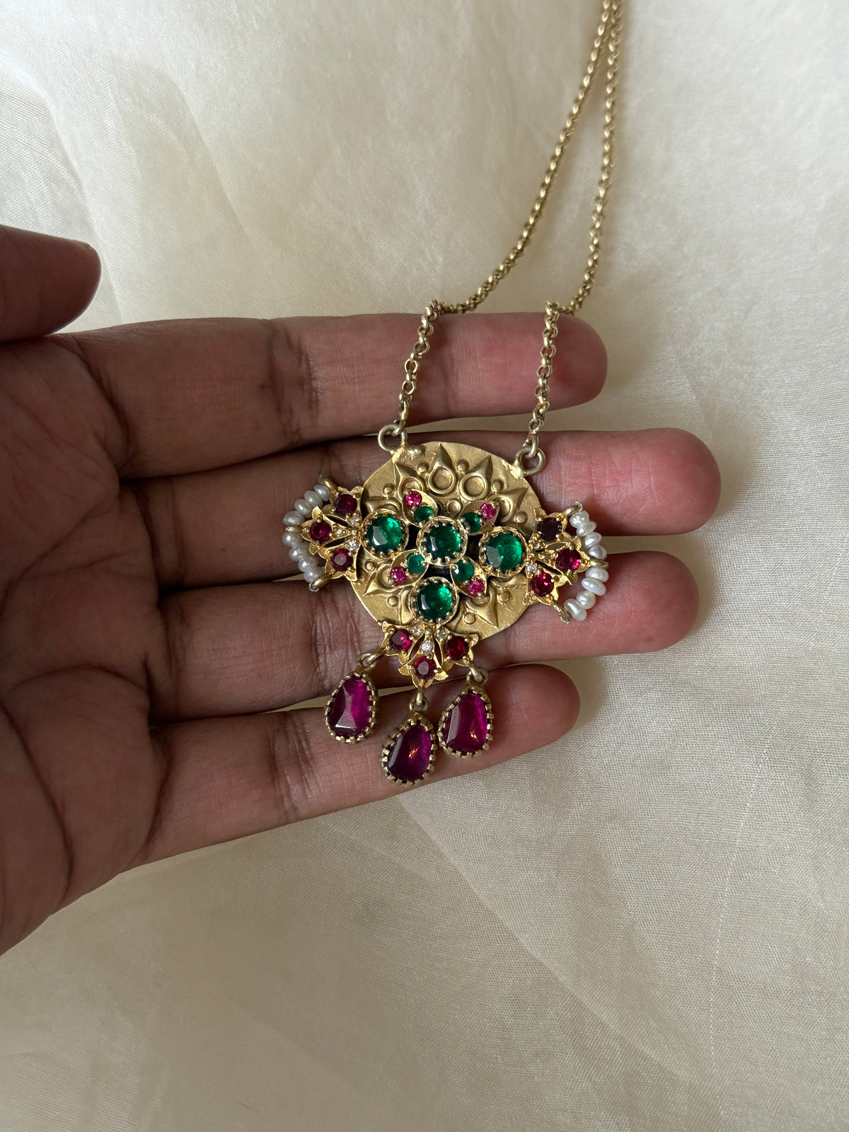 Anviya Pendant