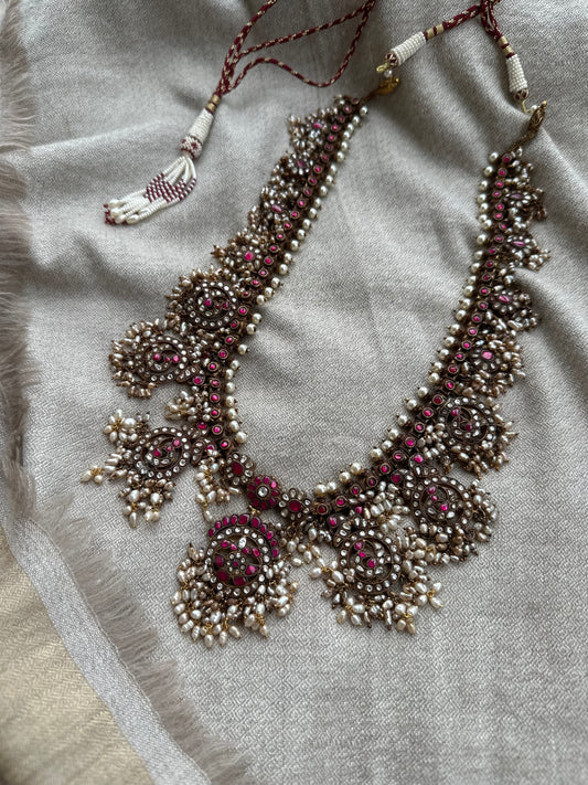 Namrata Guttapusalu Necklace